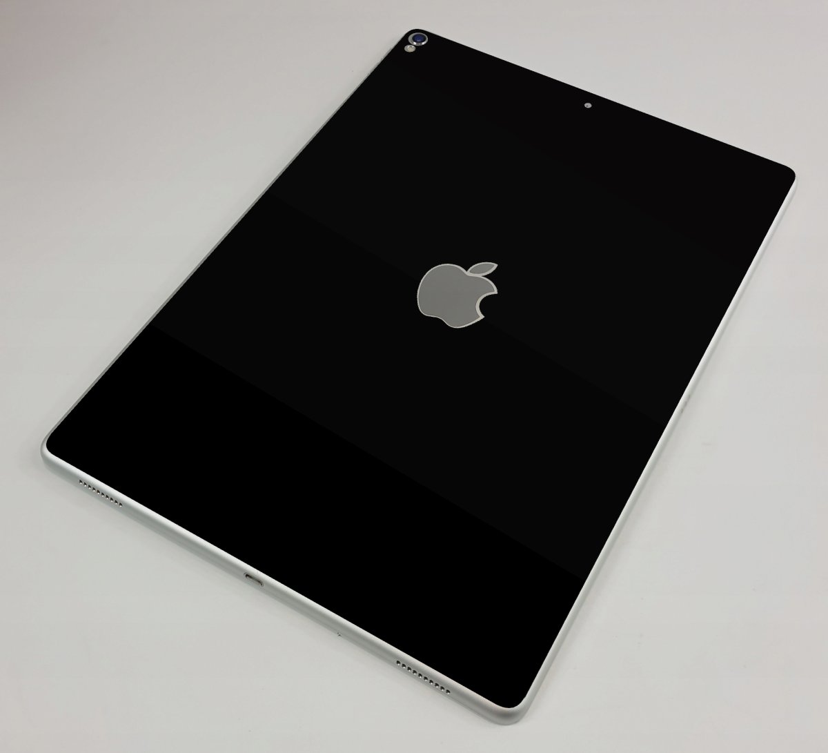 Apple iPad Pro 12.9" 2ND Gen. (Wifi) A1670   BLACK Laptop Skin