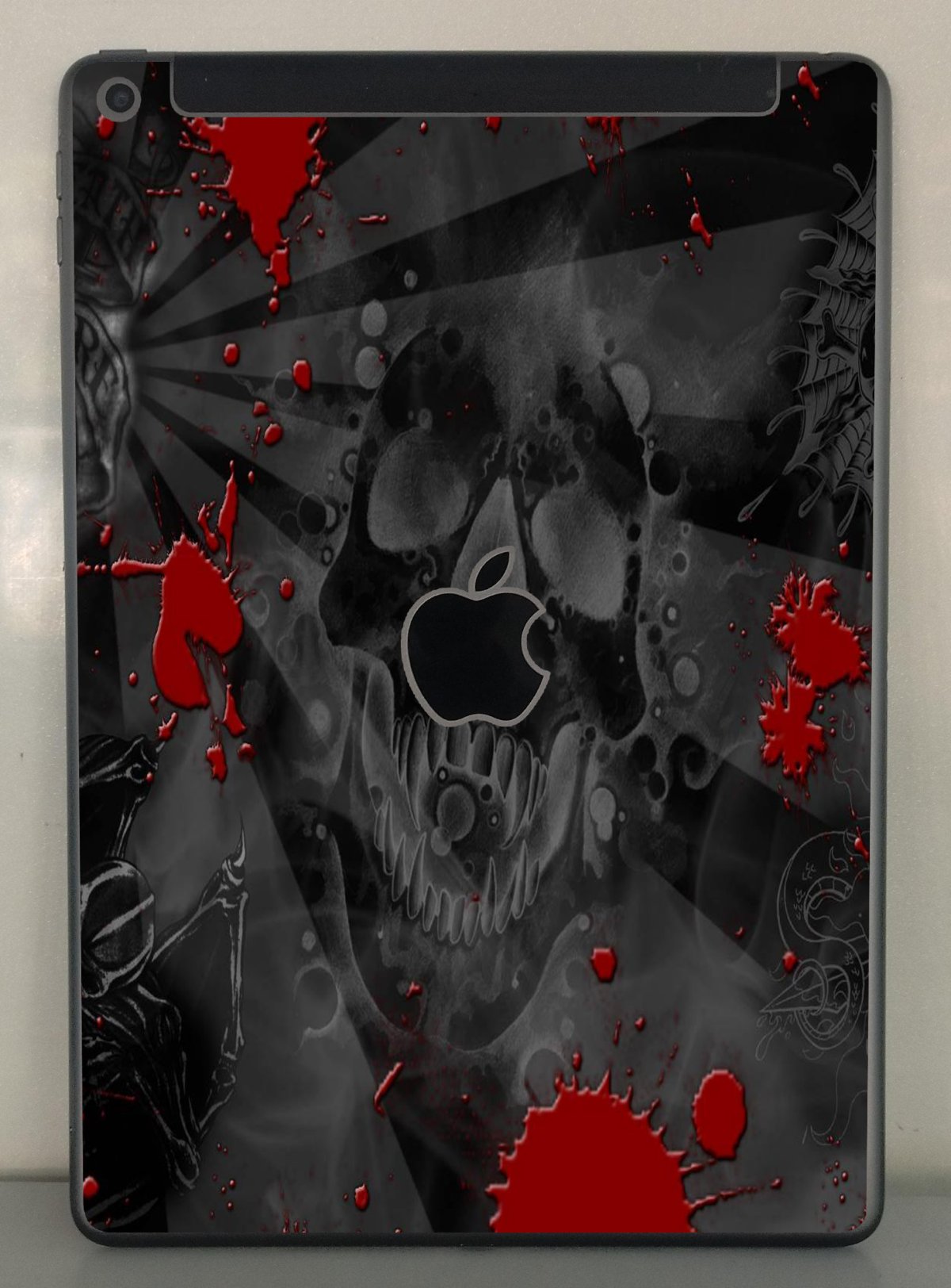Apple iPad 10.2" 9th Gen. A2604 (Wifi, Cell)   BLACK SKULLS RED Laptop Skin
