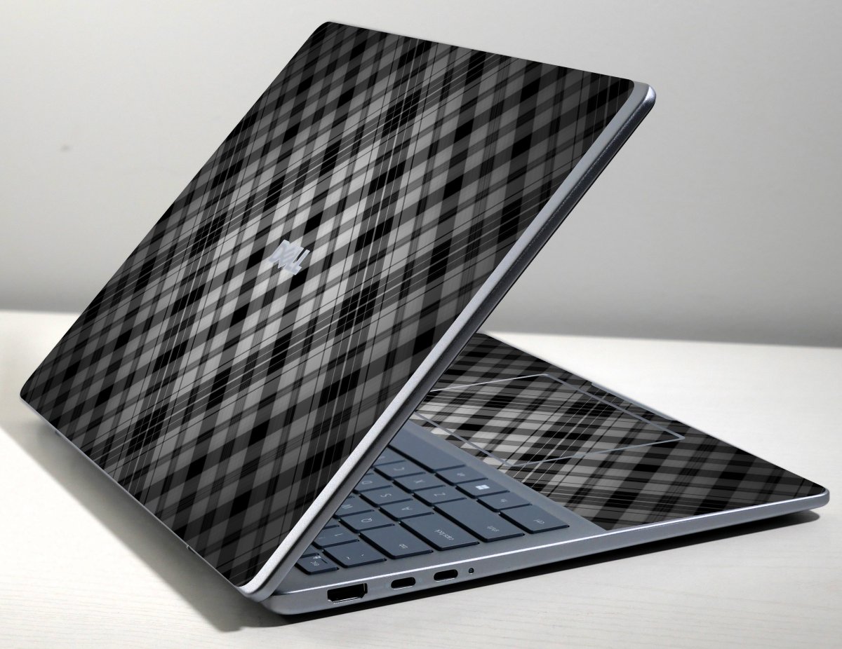 Dell Pro 14 Plus POSH PLAID Laptop Skin